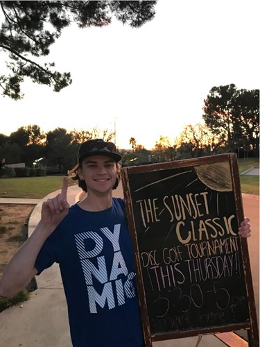 Freshmen Brody Rezen celebrating his win after taking the W in the Sunset Classic hosted by the CUI Disc Golf Club